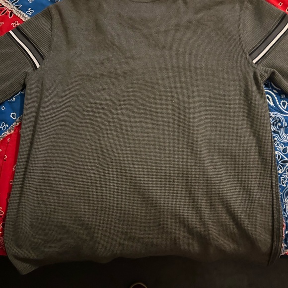 Size med very comfortable light sweater - Picture 2 of 2